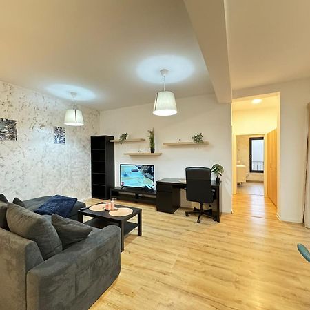 Glam Apartments Lipatti Near Iulius Mall And City Center Timişoara Exteriör bild