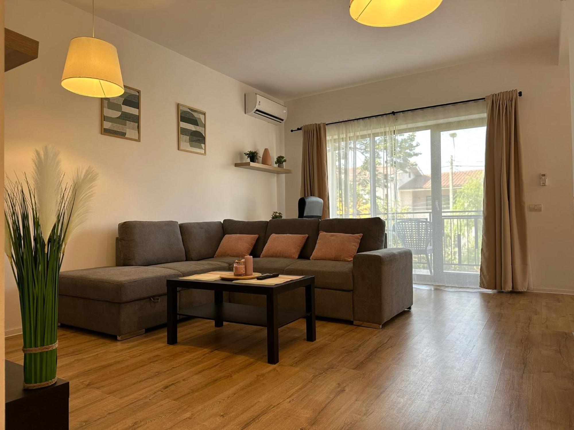 Glam Apartments Lipatti Near Iulius Mall And City Center Timişoara Exteriör bild